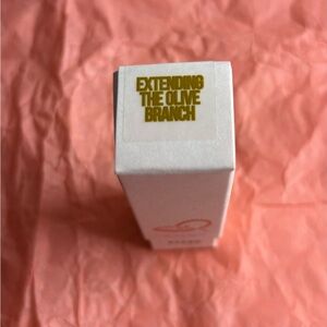 Jeffree Star Velvet Trap Lipstick - Extending The Olive Branch